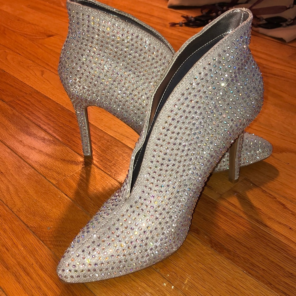 Anne Michelle Heels